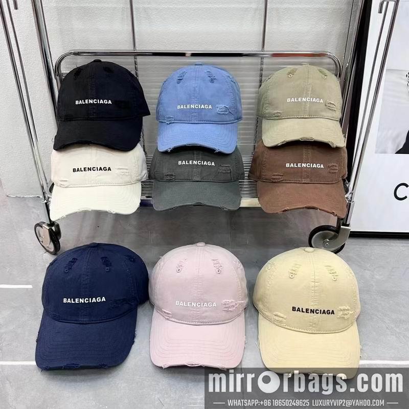 Balenciaga Hat dx38