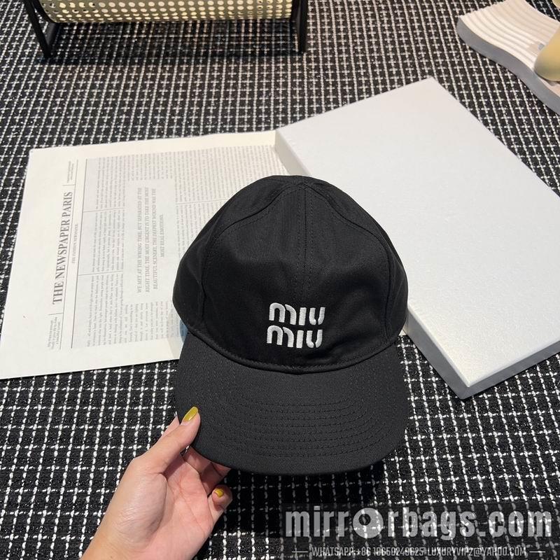 Miumiu Hat dx43