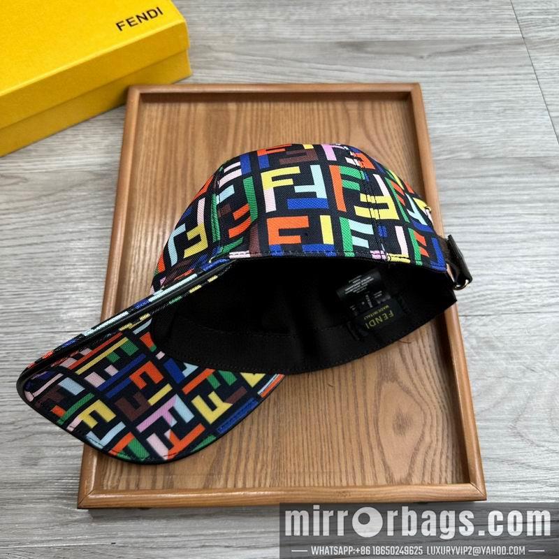 Fendi Hat dx104