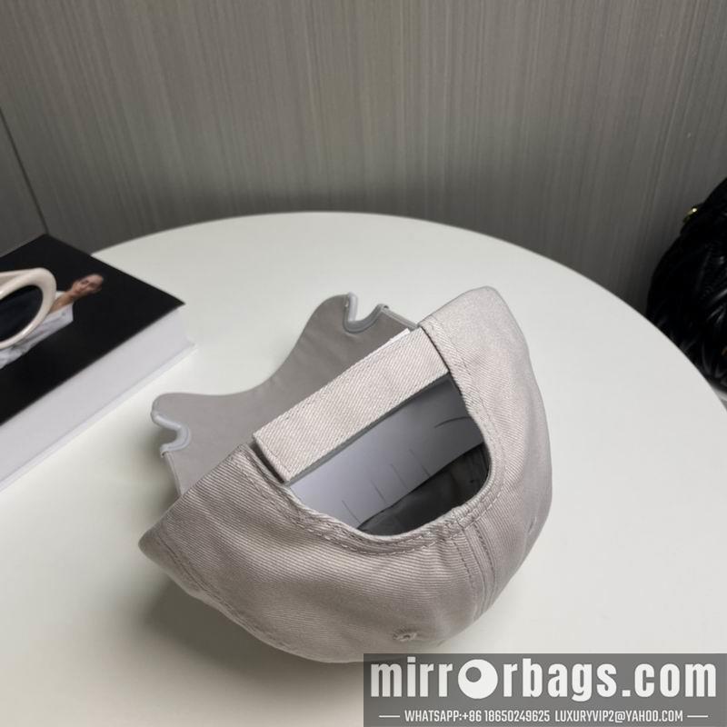 Balenciaga Hat dx95