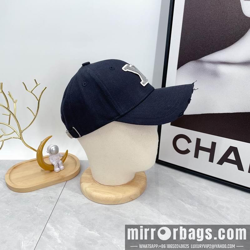 LV Hat dx158