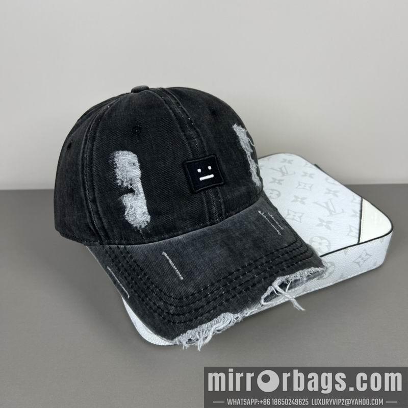 Acne Hat dx18