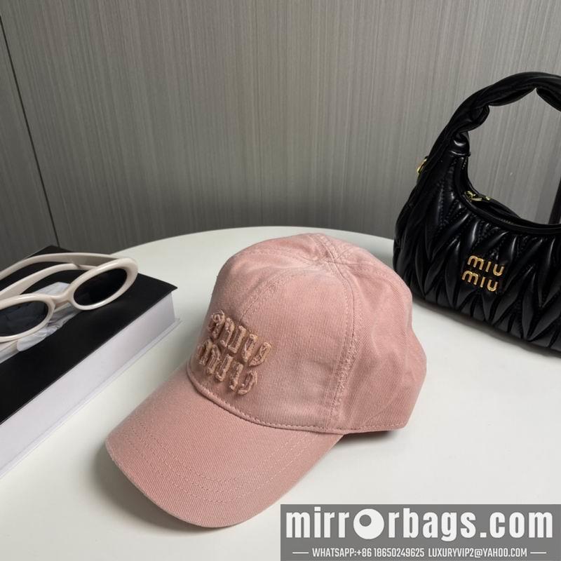 Miumiu Hat 072802