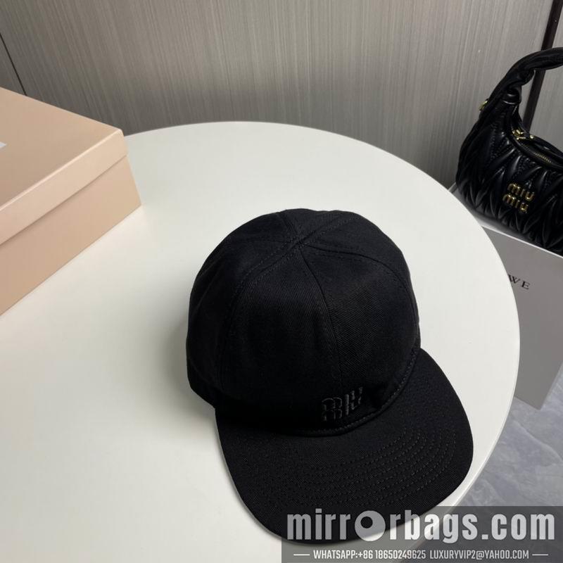 Miumiu Hat dx65