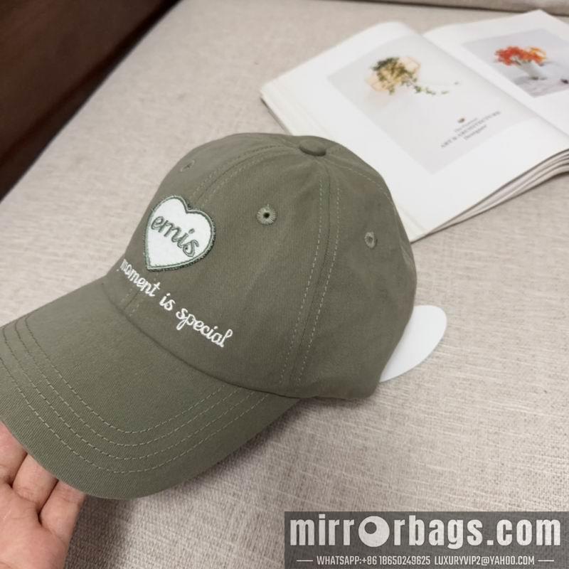 Emis Hat dx06