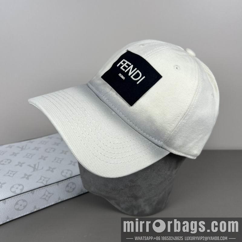 Fendi Hat dx67