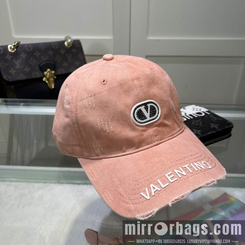 Valentino Hat 042701