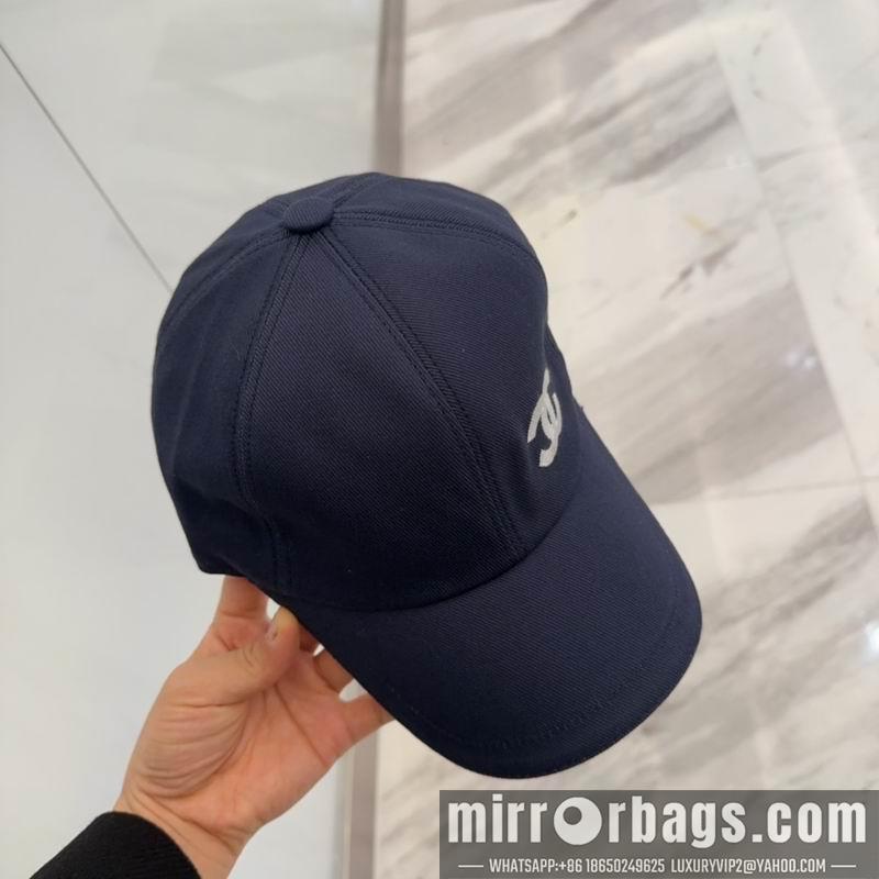 Chanel Hat dx40