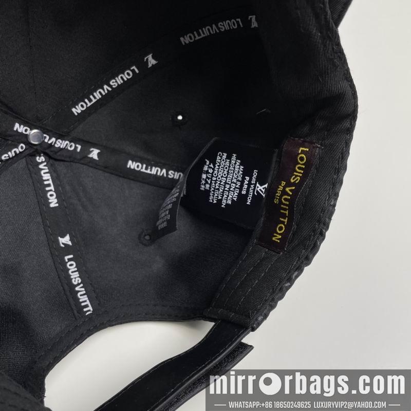 LV Hat 081802