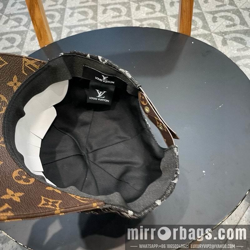 LV Hat 032002