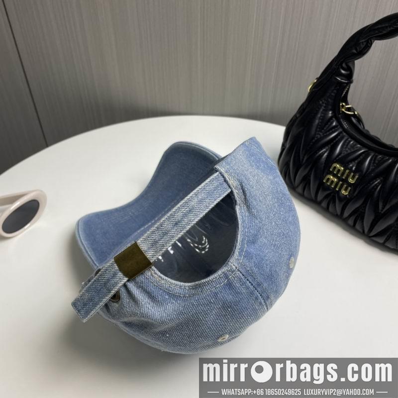 Celine Hat dx40