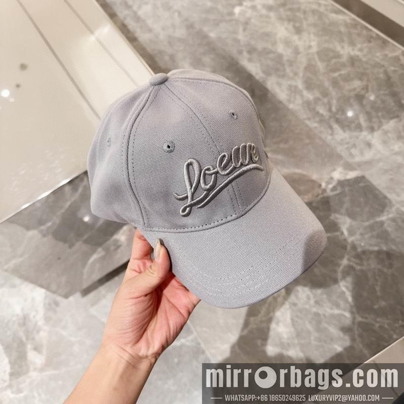 Loewe Hat dx44