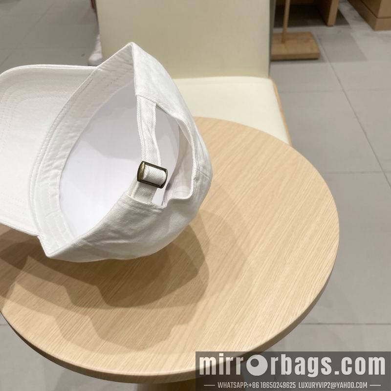 LV Hat 010902