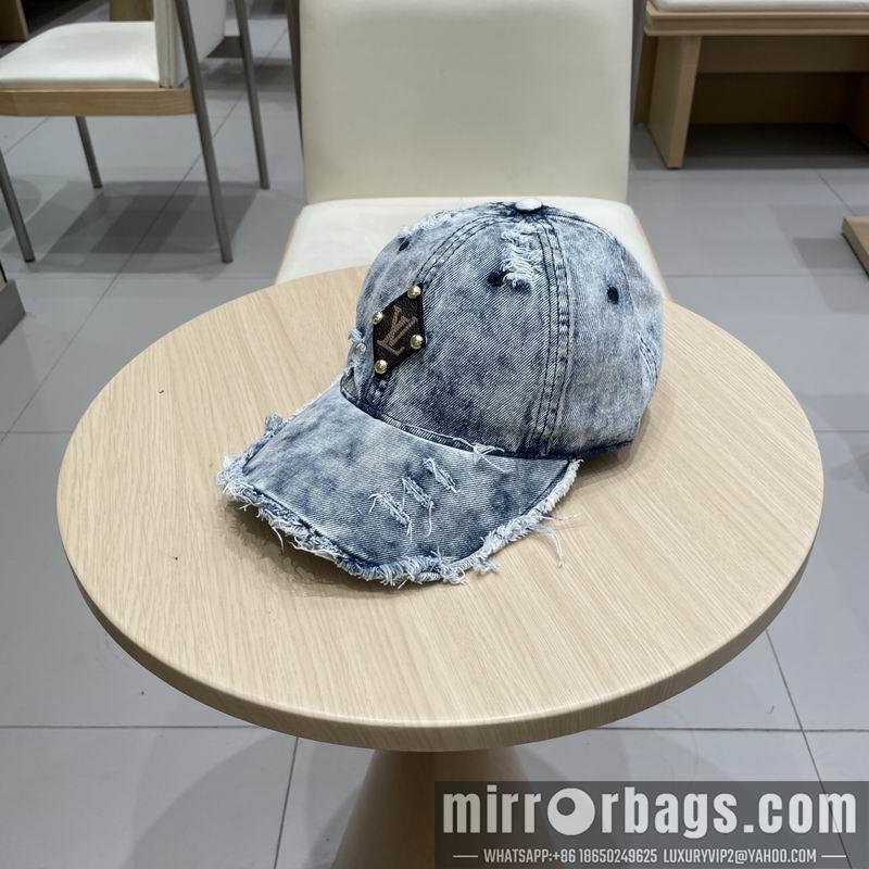 LV Hat 030953