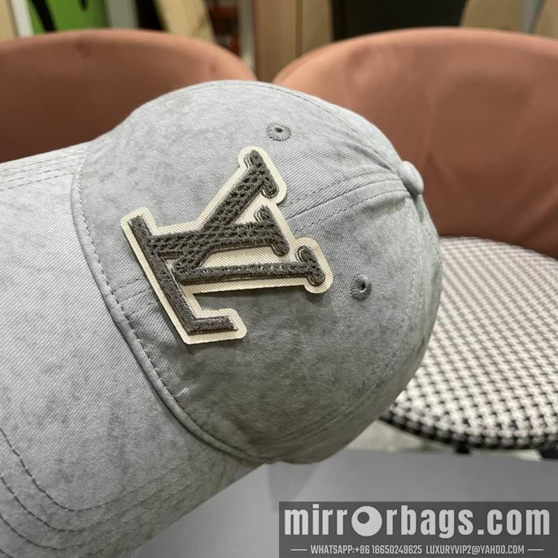 LV Hat 040204