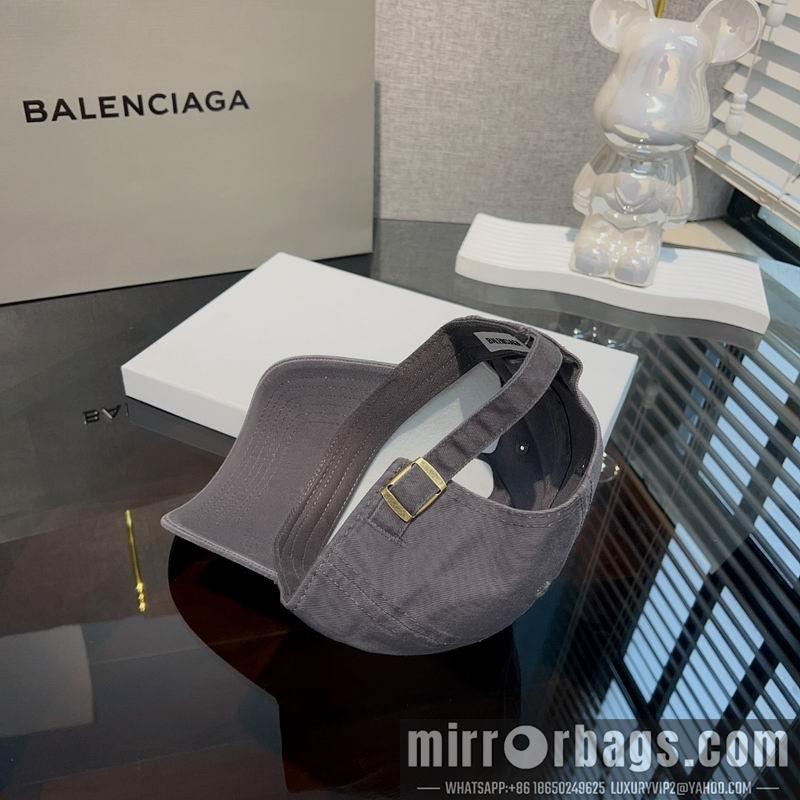 Balenciaga Hat dx05