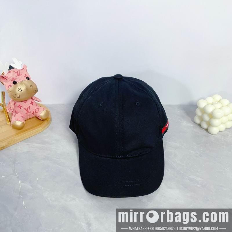 Prada Hat dx19