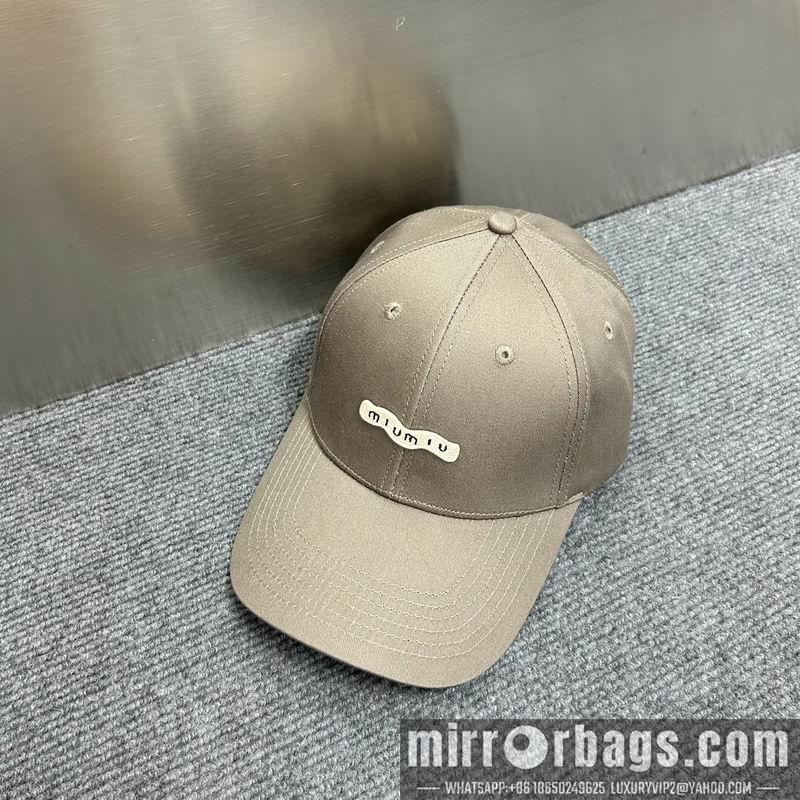 Miumiu Hat dx76