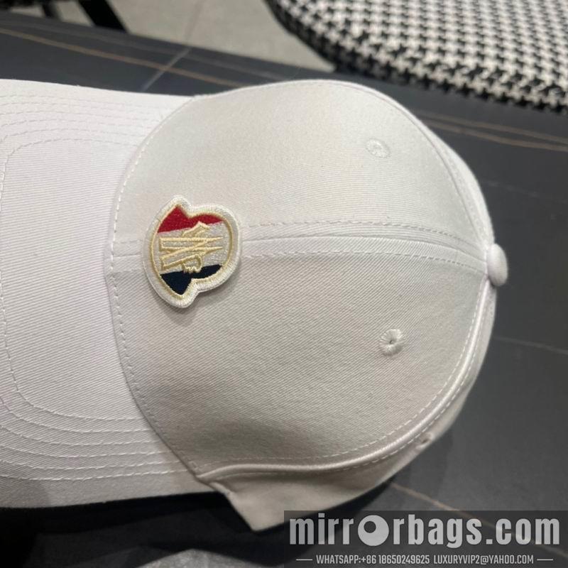 Moncler Hat 041401