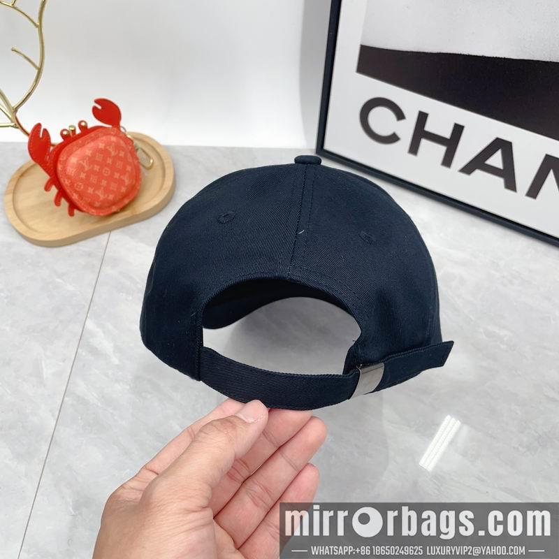 Burberry Hat dx04
