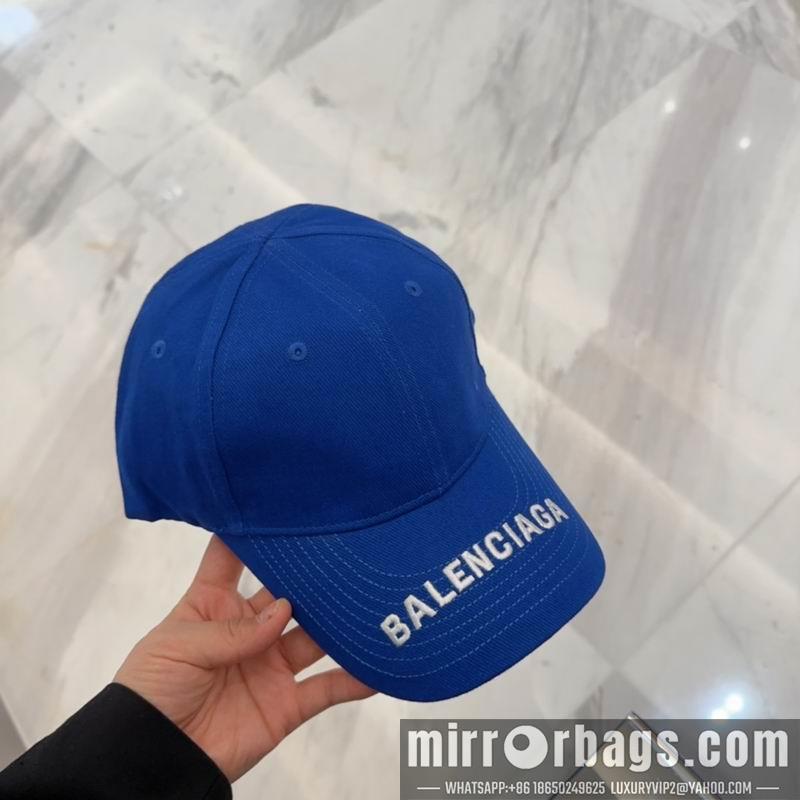 Balenciaga Hat dx75