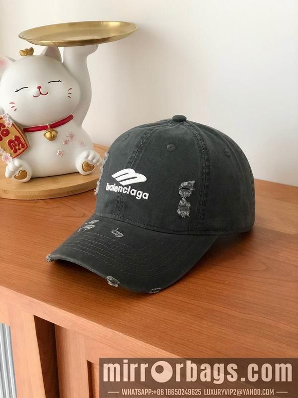 Balenciaga Hat 082601