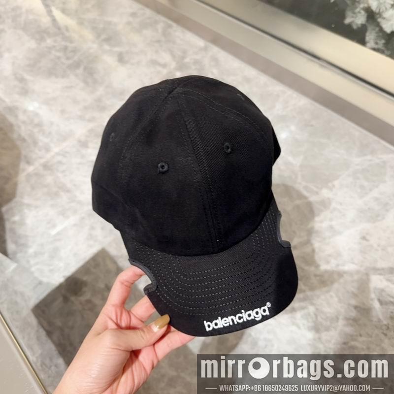 Balenciaga Hat dx55