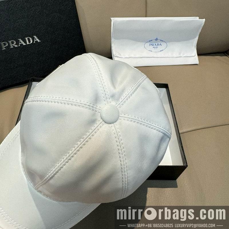 Prada Hat dx70
