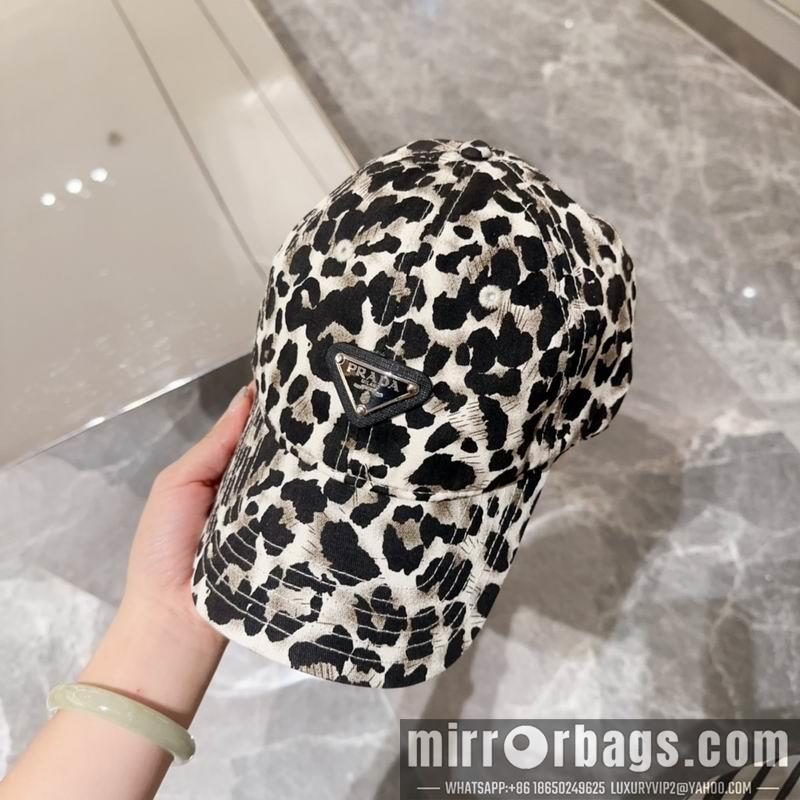 Prada Hat dx40
