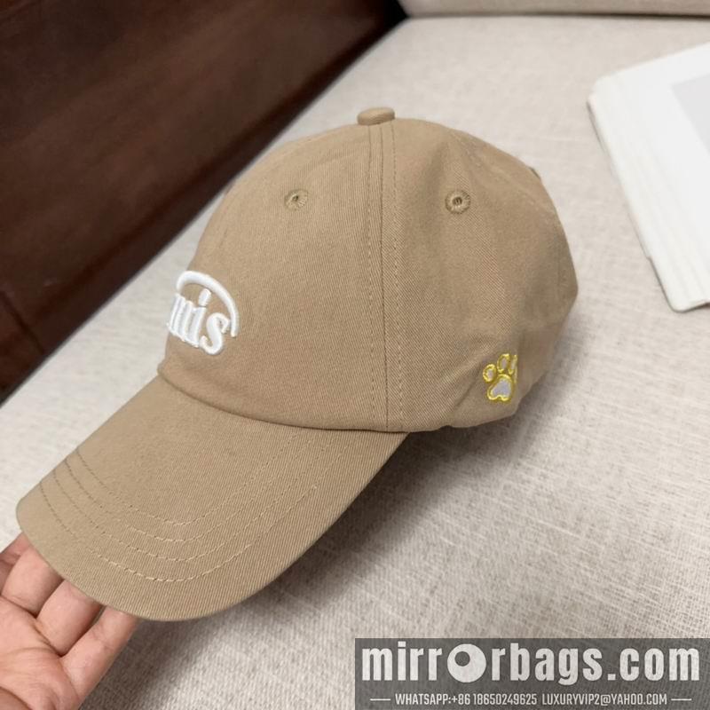 Emis Hat dx05