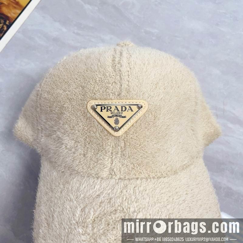 Prada Hat dx38