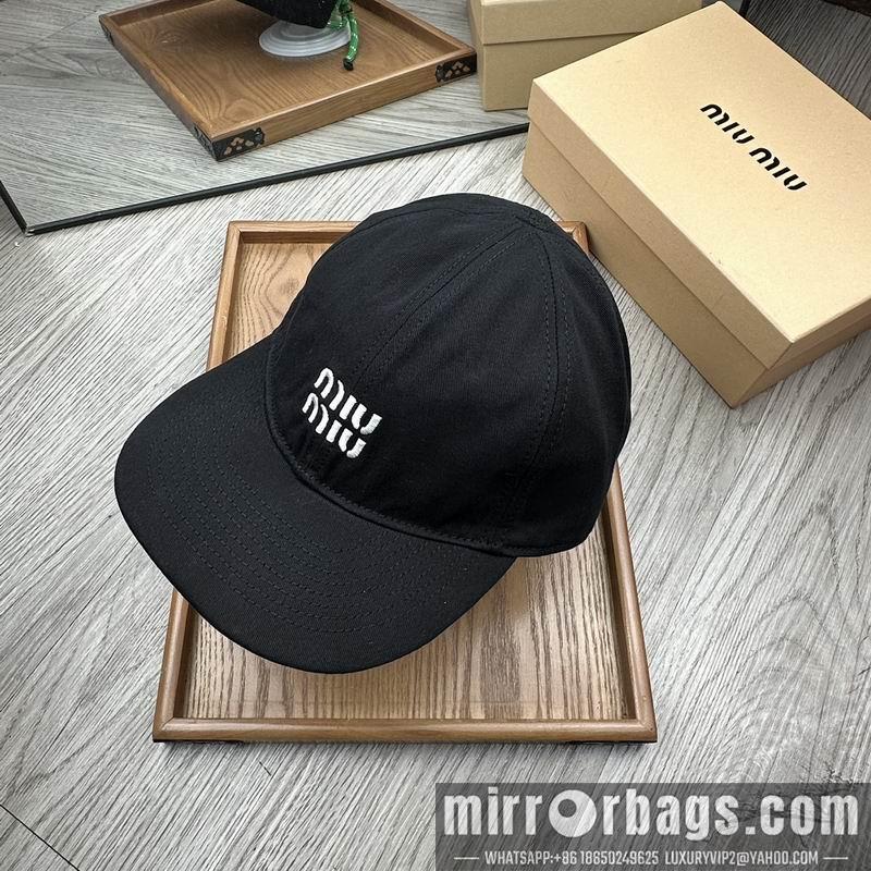 Miumiu Hat dx62