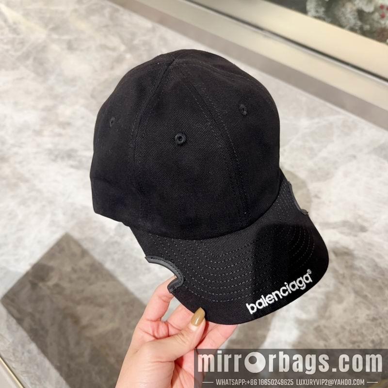Balenciaga Hat dx55