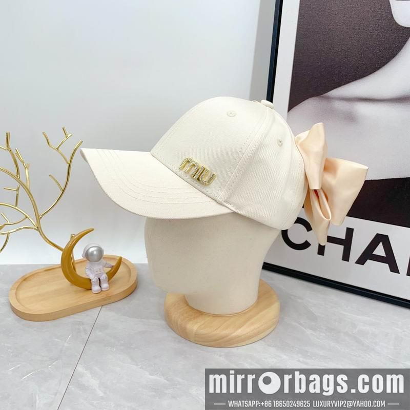 Miumiu Hat dx08