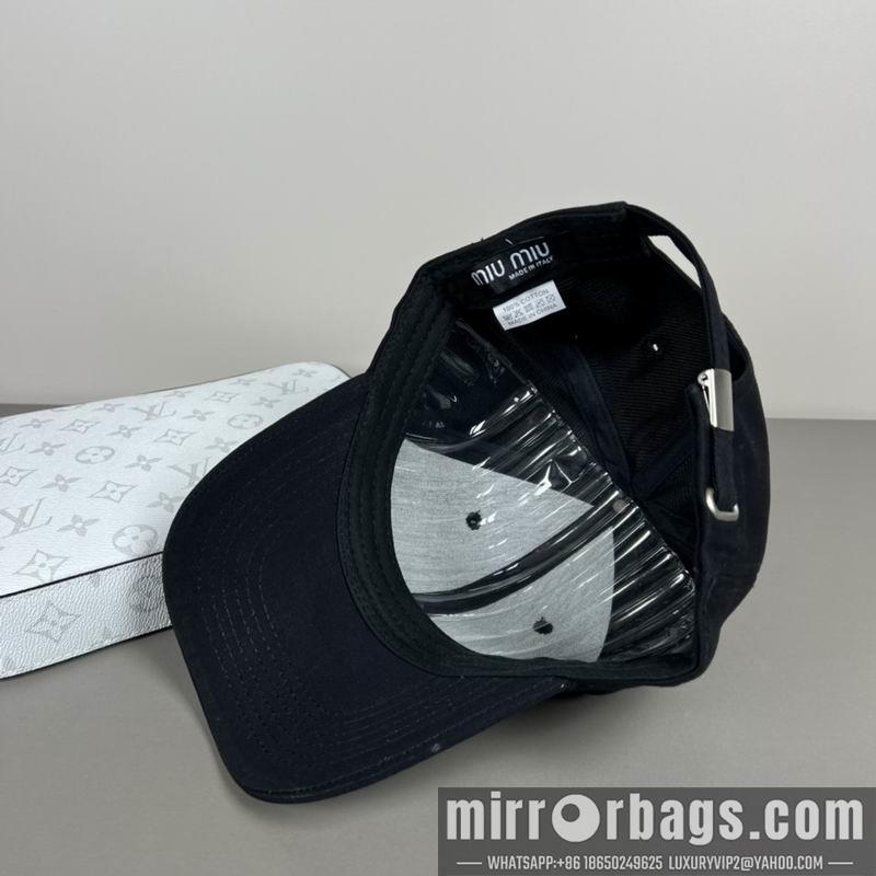 Miumiu Hat dx20