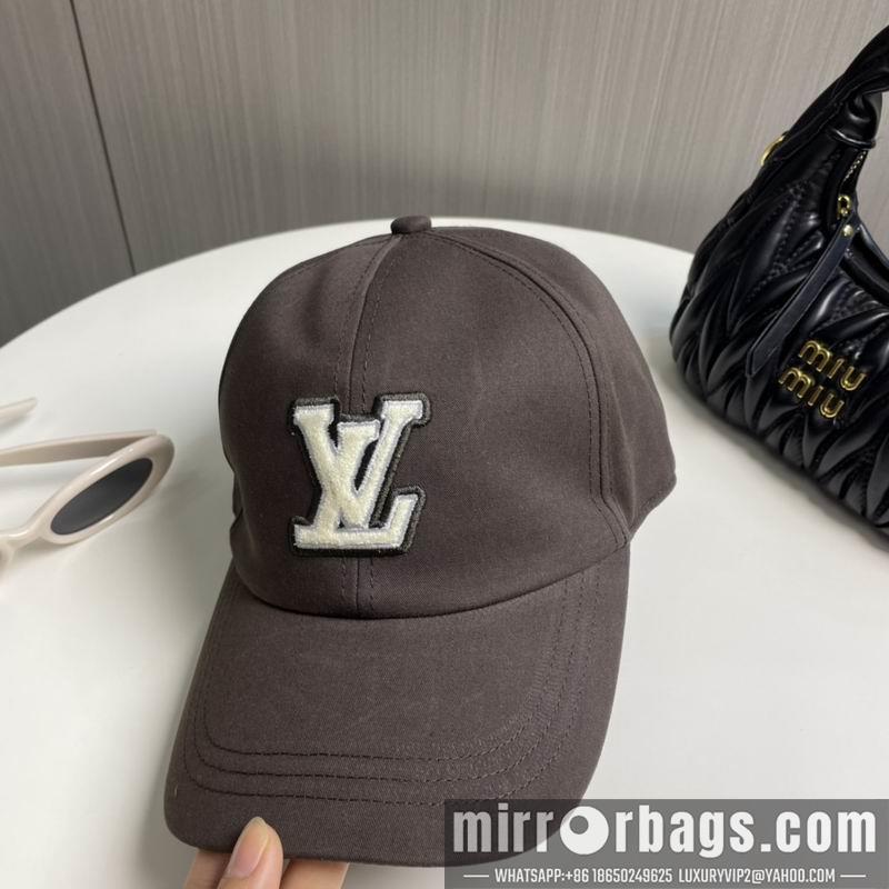 LV Hat dx159