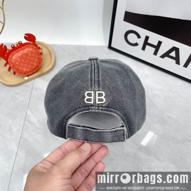 Balenciaga Hat dx41