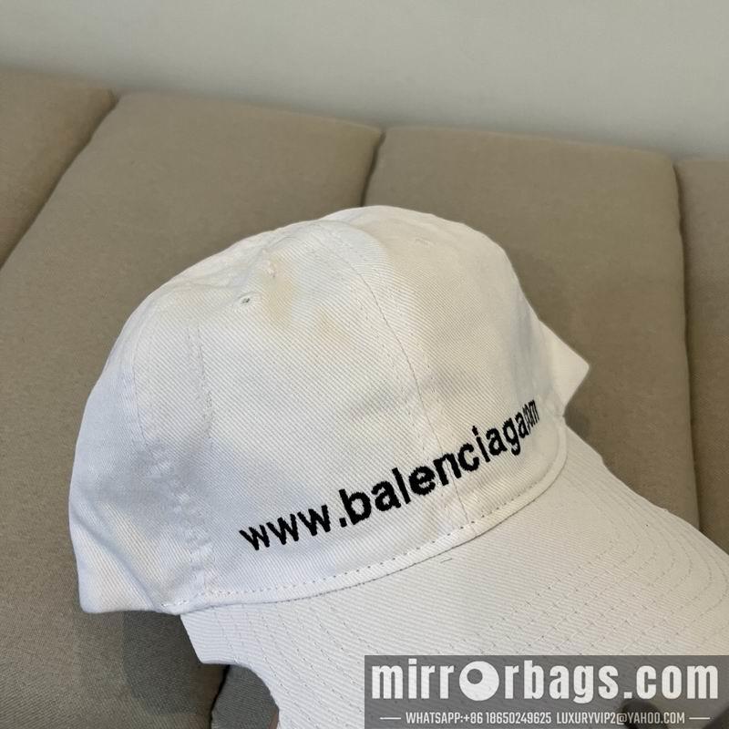 Balenciaga Hat dx59