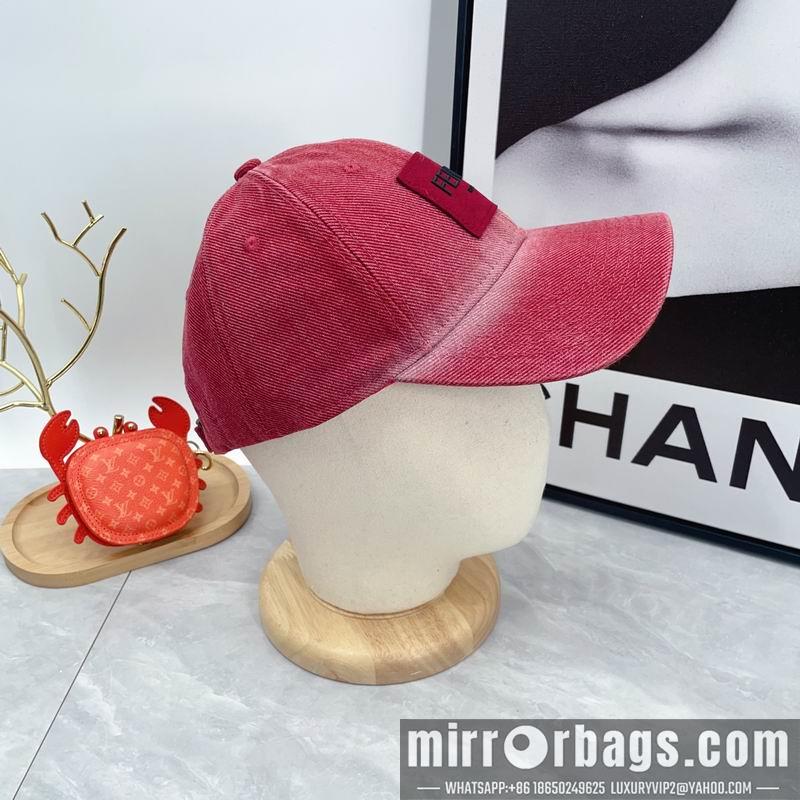 Fendi Hat dx70