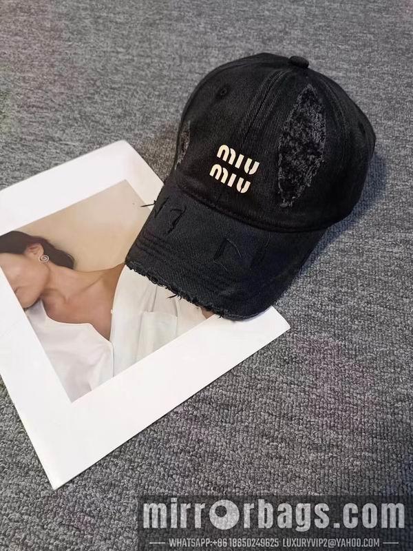 Miumiu Hat 081001