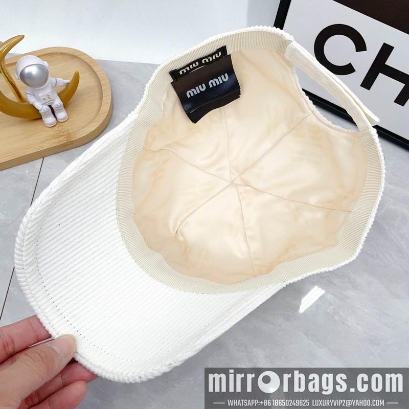 Miumiu Hat dx34