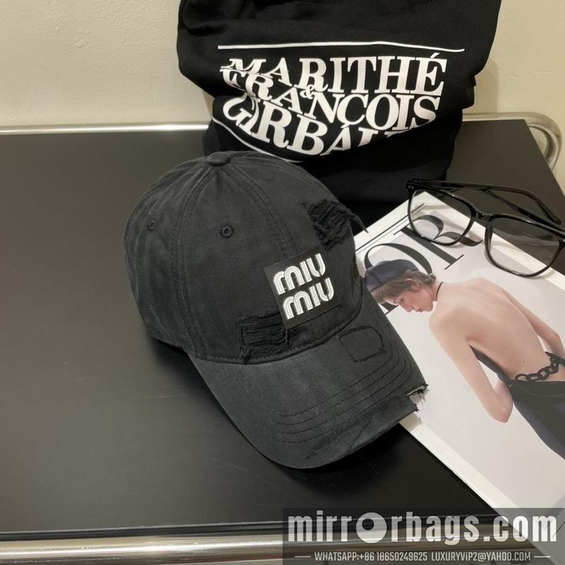 MiuMiu Hat dx29
