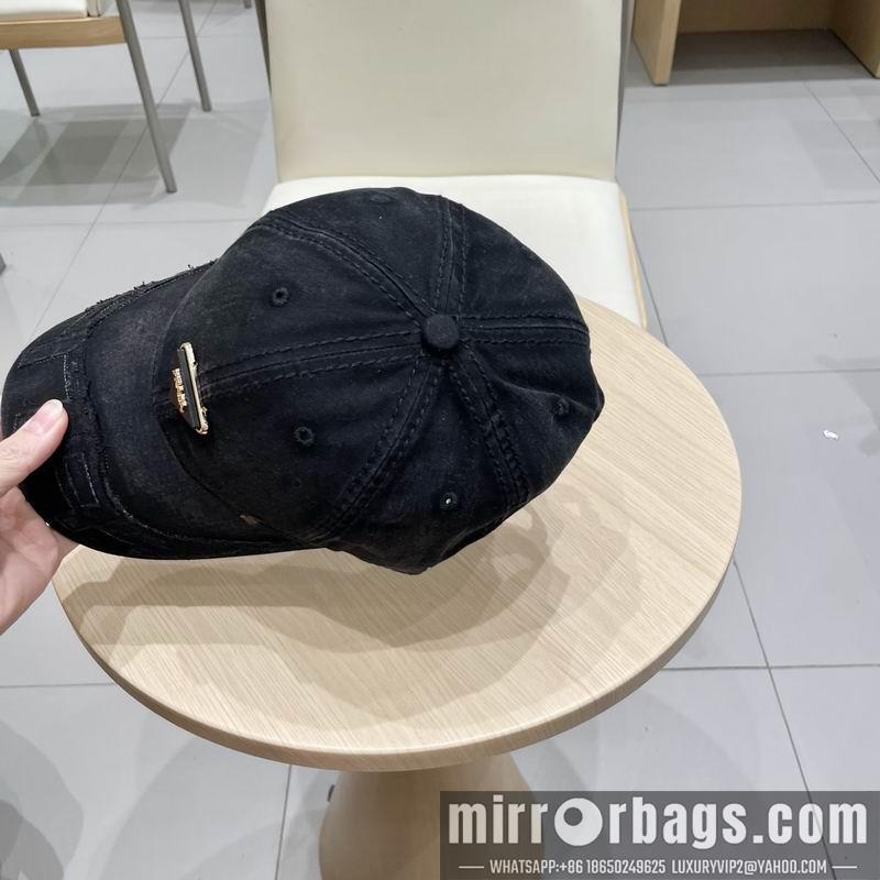 Prada Hat 021002