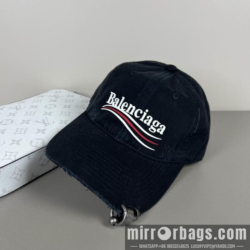 Balenciaga Hat dx37