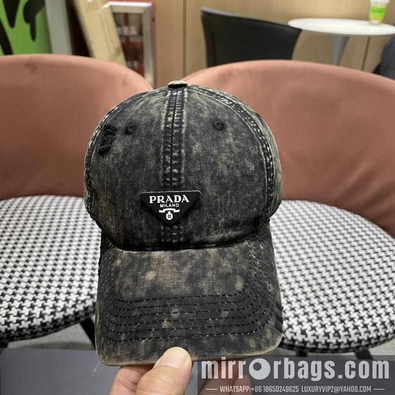 Prada Hat 040204