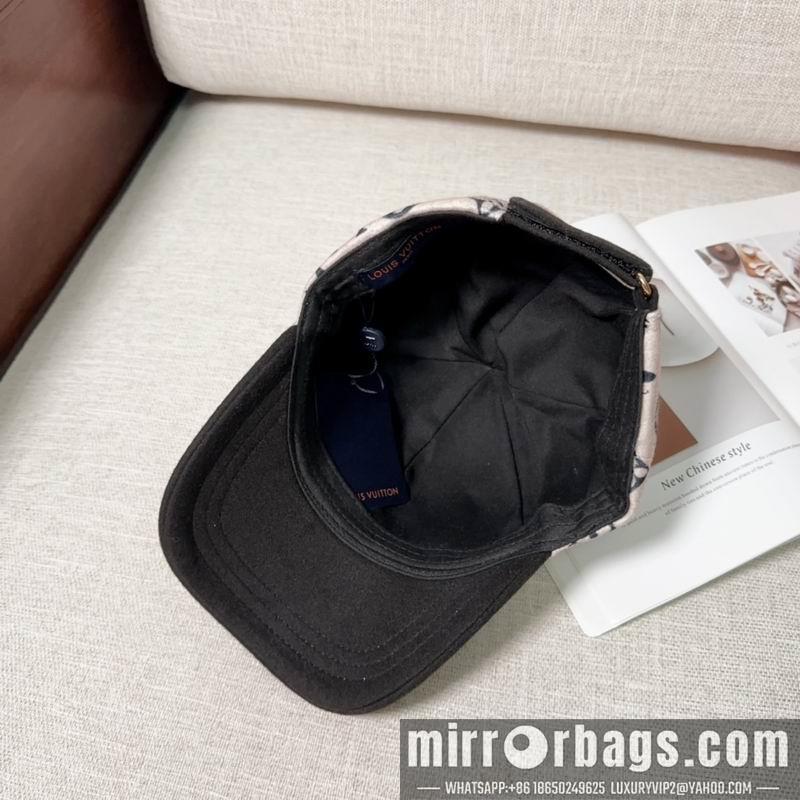 LV Hat dx112