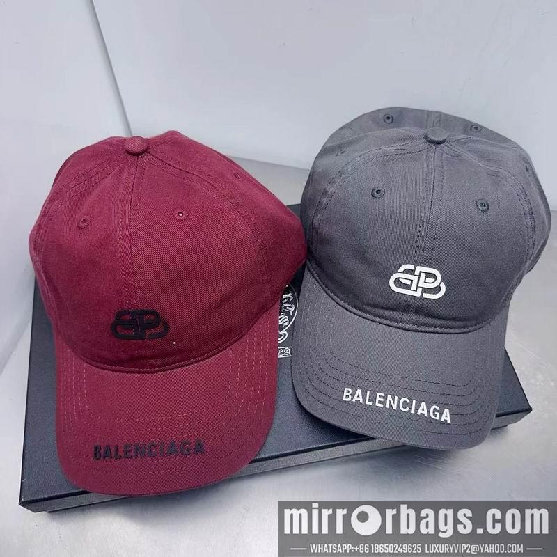 Balenciaga Hat dx100