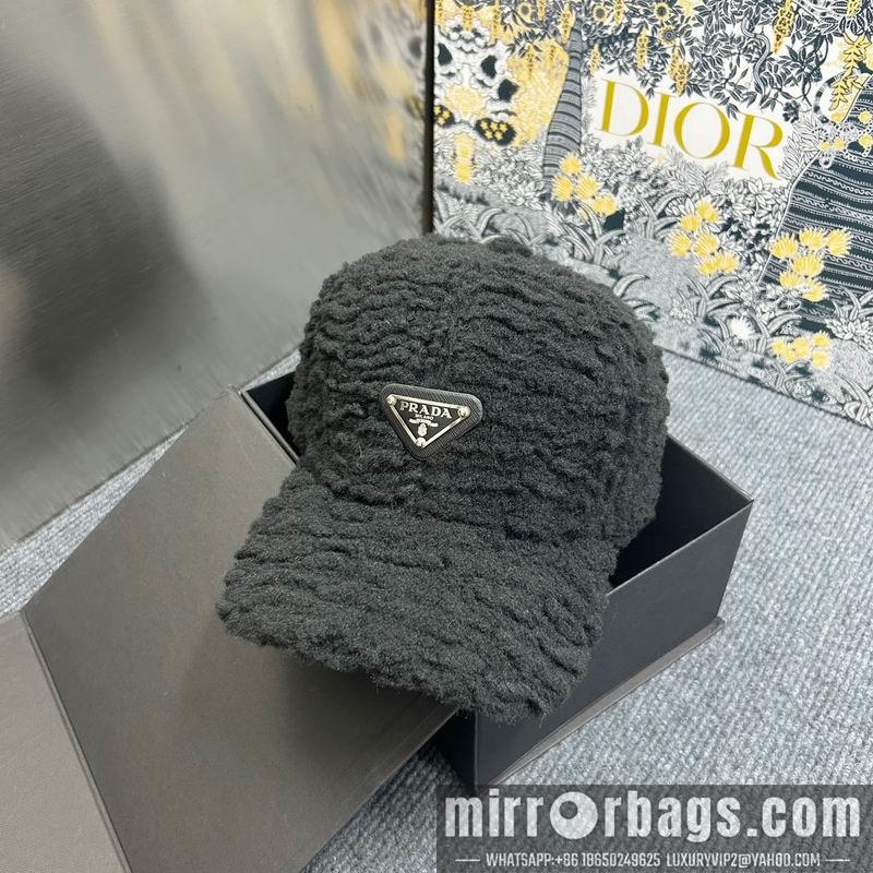 Prada Hat dx58