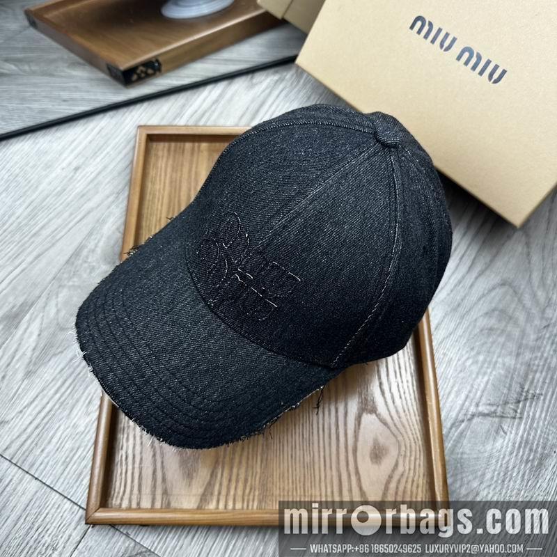 Miumiu Hat dx63