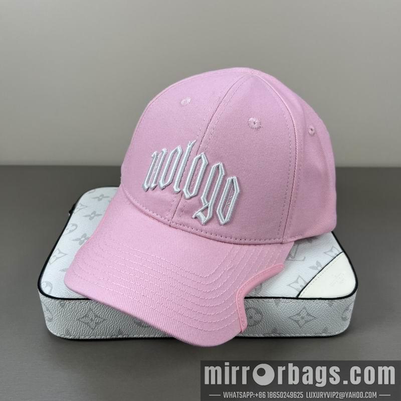 Balenciaga Hat 021004